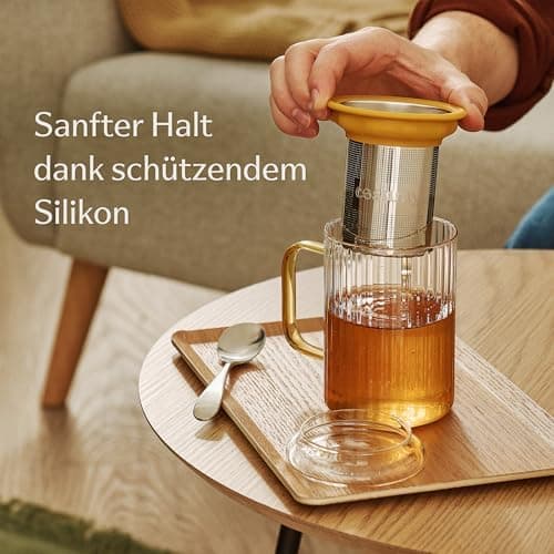 Cosumy Hitzebeständige Teetasse 450ml Schwarz - Farbgriff aus Borosilikat Glas mit Korkuntersetzer und Edelstahlfilter